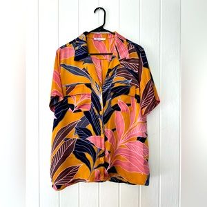 NWOT DR2 BY DANIEL RAINN Satin Tropical Button Up- XL